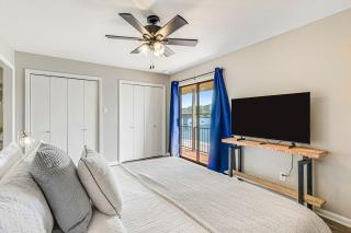 Lake Escape: Waterfront Condo on Lake Hamilton with Private Slip & Pool - 4