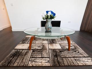 Spacious Wimbledon Flat, Sleeps 5 - 7