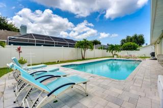 Private Yard & Pool! Modern Getaway in Bradenton - 0