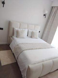 Heated POOL 2Bedroom Fully Equipped GYM Balcony view of Nairobi National Park Safari Suites - 6