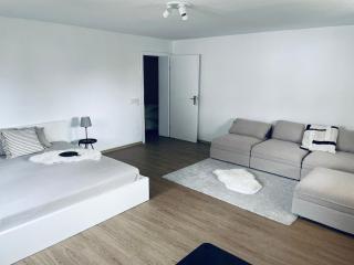 Hazel Apartment mit Bergblick, Garten & Sauna - 3