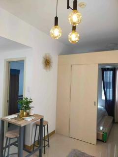 2br family suite amenity view sm southmall - 9