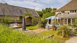 Tom's Barn - 9