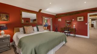 Tom's Barn - 1