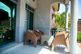 Zak House-Peaceful 4-Bedroom Retreat with Garden - 4