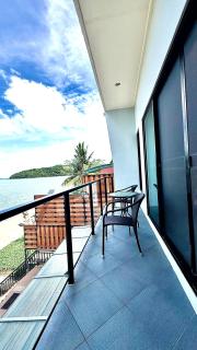 Koh Sirey Beachfront Pool Villa - 4