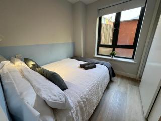 Boutique Exeter Abode with Paid Street Parking - 4