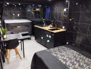 L'Échappée Romantique & Spa Privatif - 0