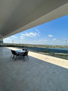 Penthouse Tower Apartments B1 - 0