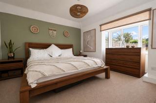 Beach Cottage Pets Welcome Sleeps 6 - 4