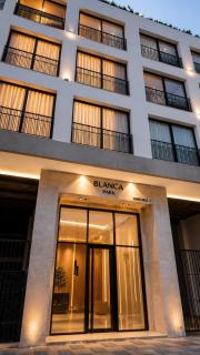 Oasis Luxury Residence Bright Balcony Apartment - 6
