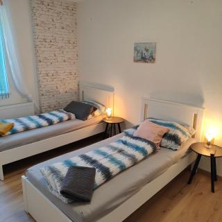 Ferienwohnung Einsiedler - für 4 Personen mit Terrasse und Grill - 4