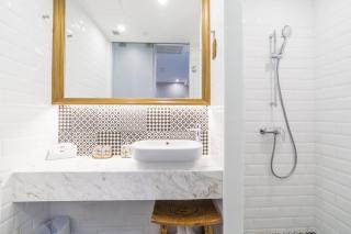 Tung Nam Lou Art Hotel - 8