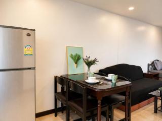 High Floor 2BR 1Bath Near BTS Night Market 5PAX - 7