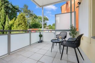 Urban Oasis with Balcony and Parking - 7