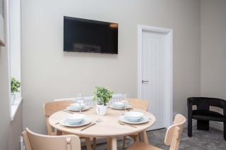 Vacant Nests Cozy Central apartment Free Wi-Fi - 4
