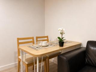 High Floor 1BR for 3 Walk to BTS City Center - 6