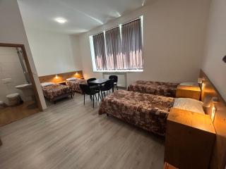 Schronisko Młodzieżowe Oleandry - 8