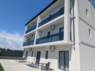 Zenith DM 3 Otopeni Airport Therme Two Bedrooms, One Bath, One Livingroom NO Kitchen - 7
