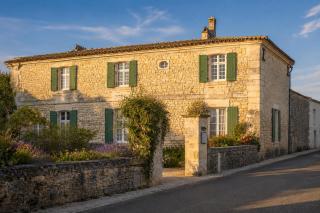Maison Garesché - Chambres d'hôtes de charme avec table d'hôtes - 0