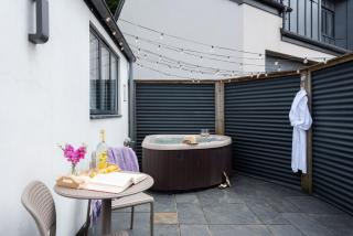 The Beam Nr Wells - Private Hot Tub - Free WiFi & Parking - Peaceful Locatioon - 9