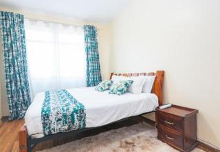 Tropical Artisan 3BR and SQ Apartment - 3