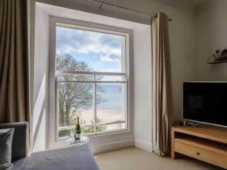3 Bed in Tenby oc-fb199 - 8