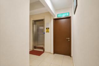 Collection O Axlite Hotel - 9