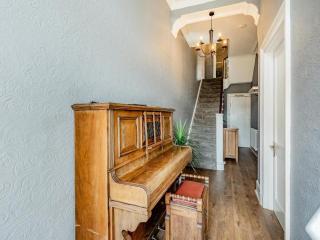 Spacious Golfers Townhouse in Southport Centre - 4