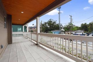 Stylish Tampa Stay Near Busch Garden & Ybor City - 2