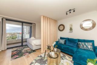 Colourful and Cosy Studio Apartment in Newlands - 2