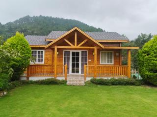 Lake Pinnacle Resort - 2