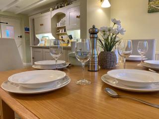 Serene Yorkshire Wolds Cottage Sleeps 6 EV - 4