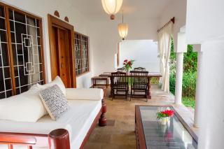 Beverly Suites - 1