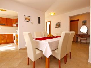 Apartments Munida 734 - 2