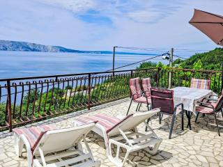 Apartment Gesamte Wohnung mit Terrasse und Meerblick by Interhome - 2