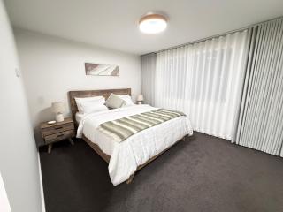 Luxury Lenah Valley Retreat, Minutes to MONA & CBD - 1