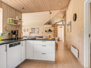 Holiday Home Dyke - 1-5km from the sea by Interhome - 4
