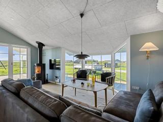 Holiday Home Mieka - 400m from the sea by Interhome - 9