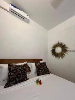Coral Breeze House Cozy 1-Bedroom Near Jambiani Beach - 2