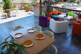 Apartment with large Terrace, 50m from Sea - 2
