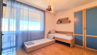 Buda high steps Sunny apartment - 5 min to Beach - 1