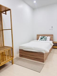 Breezy Garden House Phuket - 5