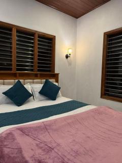 Ira Homestay - 4