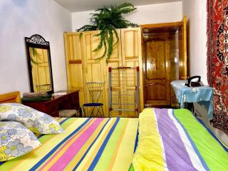 3 Cozy luxury apartment in the city center for guests - 9