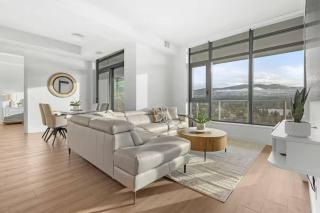 Penthouse with Unobstructed Lake and Mountain View - 9