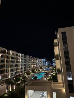 Sea Breeze Park Residence 2 , Studio with a balcony and pool view near waterpark, - 8