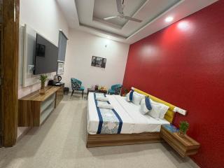 Radiant Hotel and Banquet Noida - 5