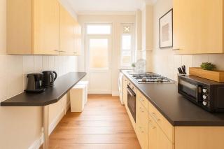 Central Studio Apartment for 2 - 6