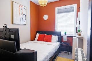 Naphtali Suite I Stylish 1BR Apartment I Sleeps 3 I Near Gavin and Stacey House I Barry High Street I Barry Train Station I Barry Island I WiFi I Parking and Easy Cardiff Access - 1